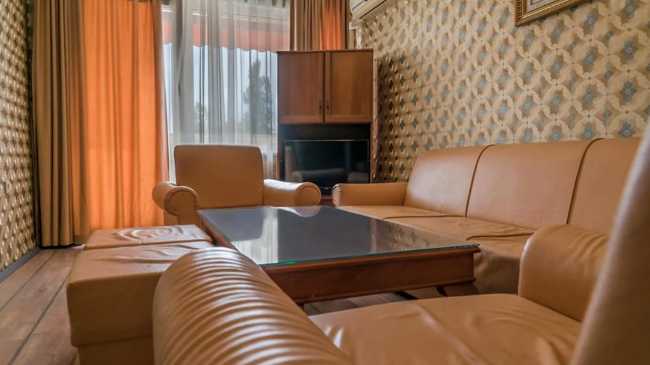 Park Hotel Persey Warna